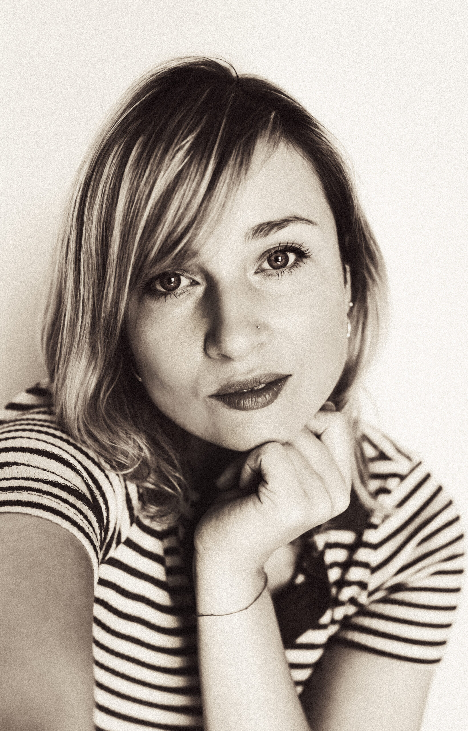 Portrait of Magdalena Bee, event, hospitality and branding photographer based in Barcelona. Portrait of Magdalena Bee, event, hospitality and branding photographer based in Barcelona.